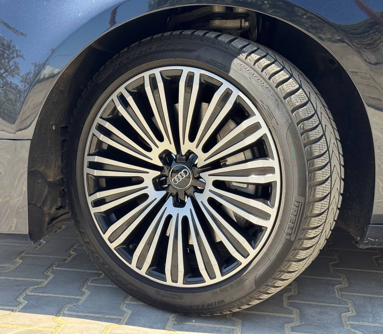 Audi A8 - фото 9