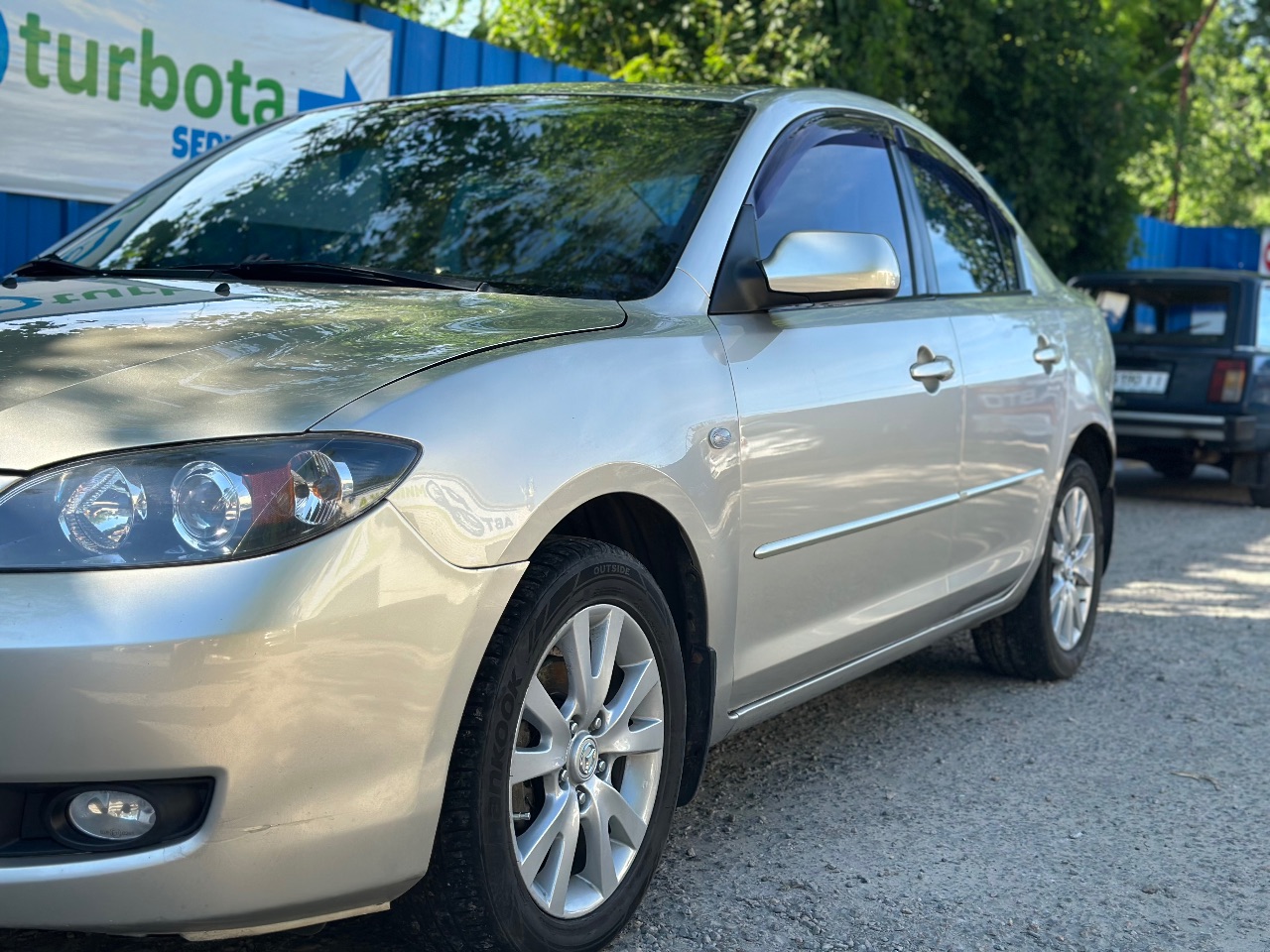 Mazda 3 - фото 2