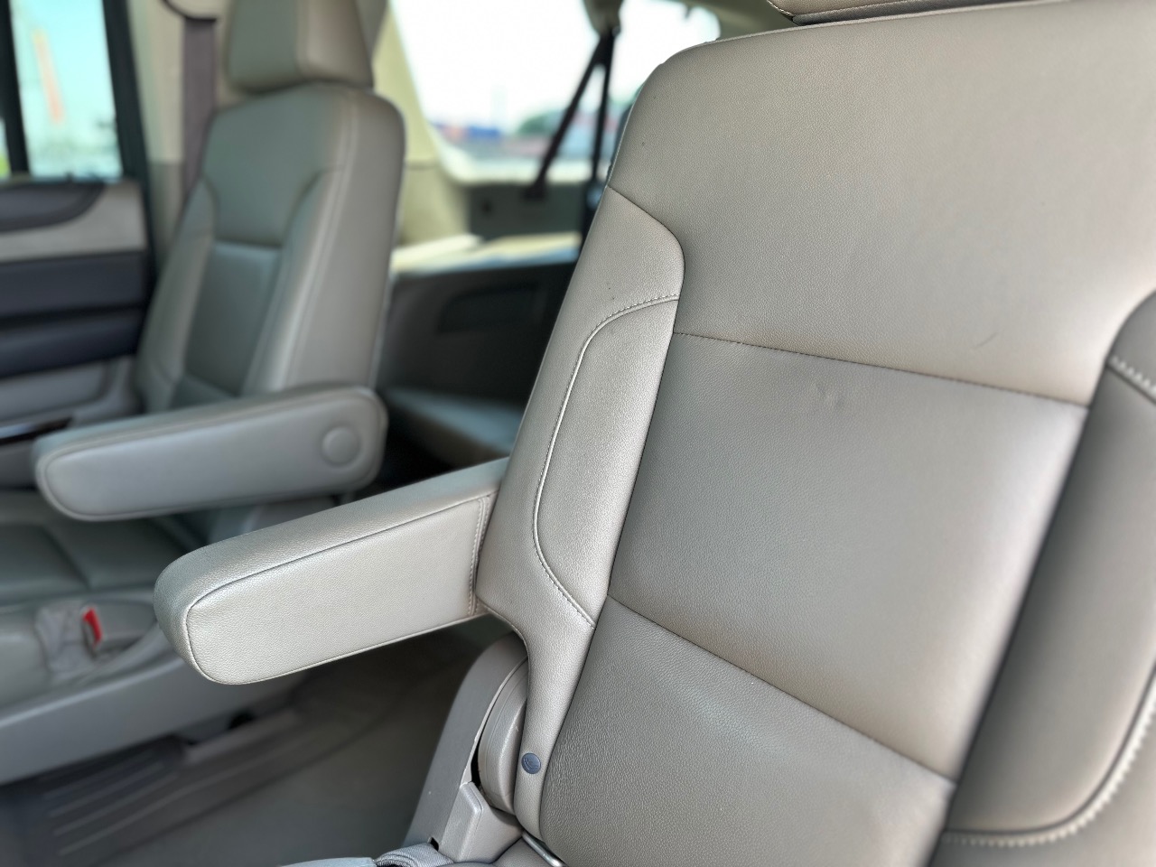 Chevrolet Suburban - фото 26