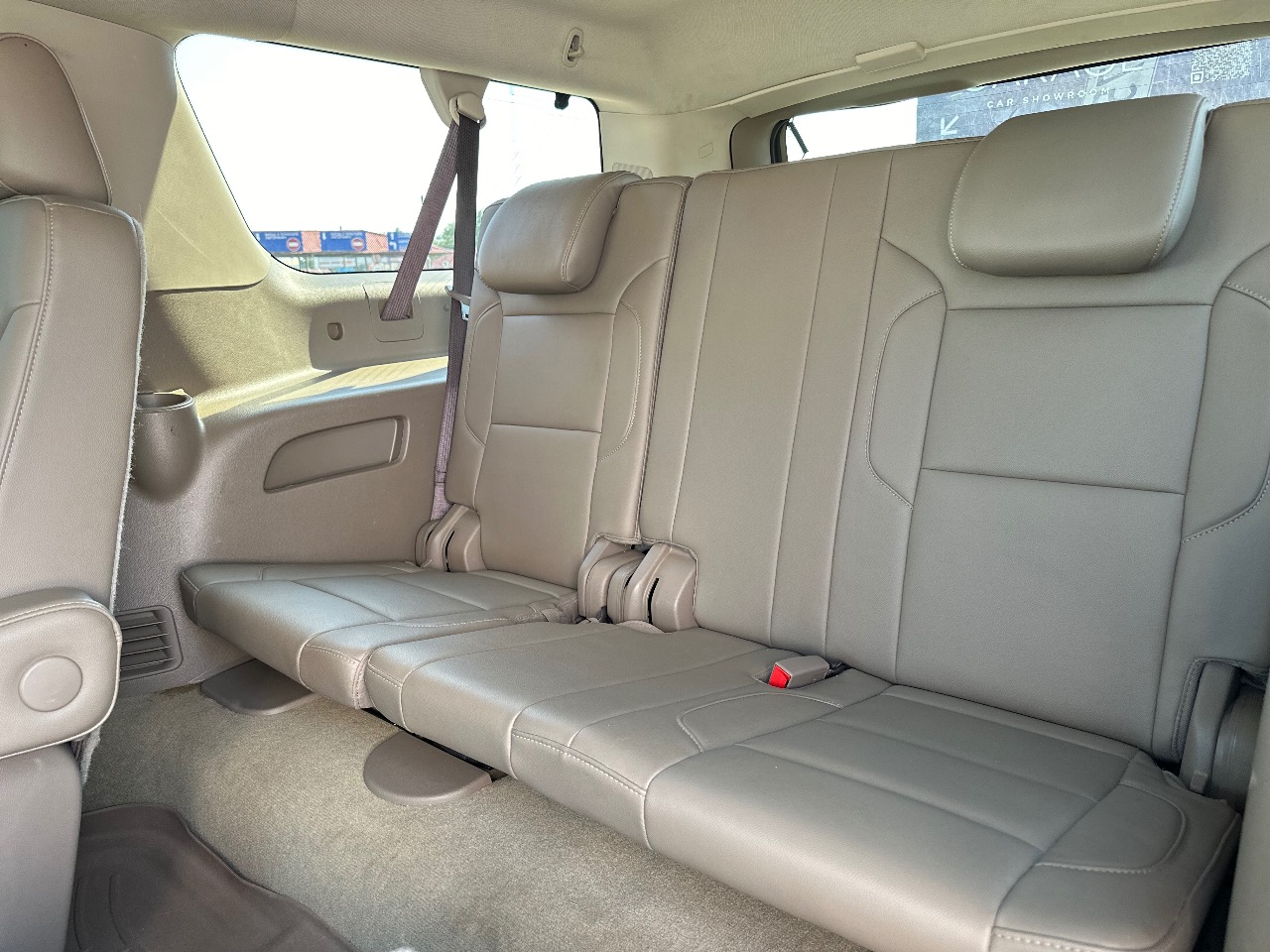 Chevrolet Suburban - фото 10