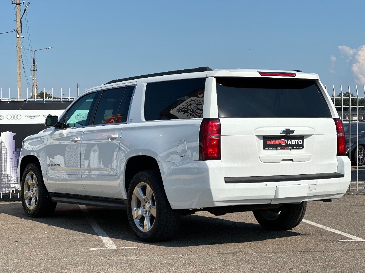 Chevrolet Suburban - фото 8