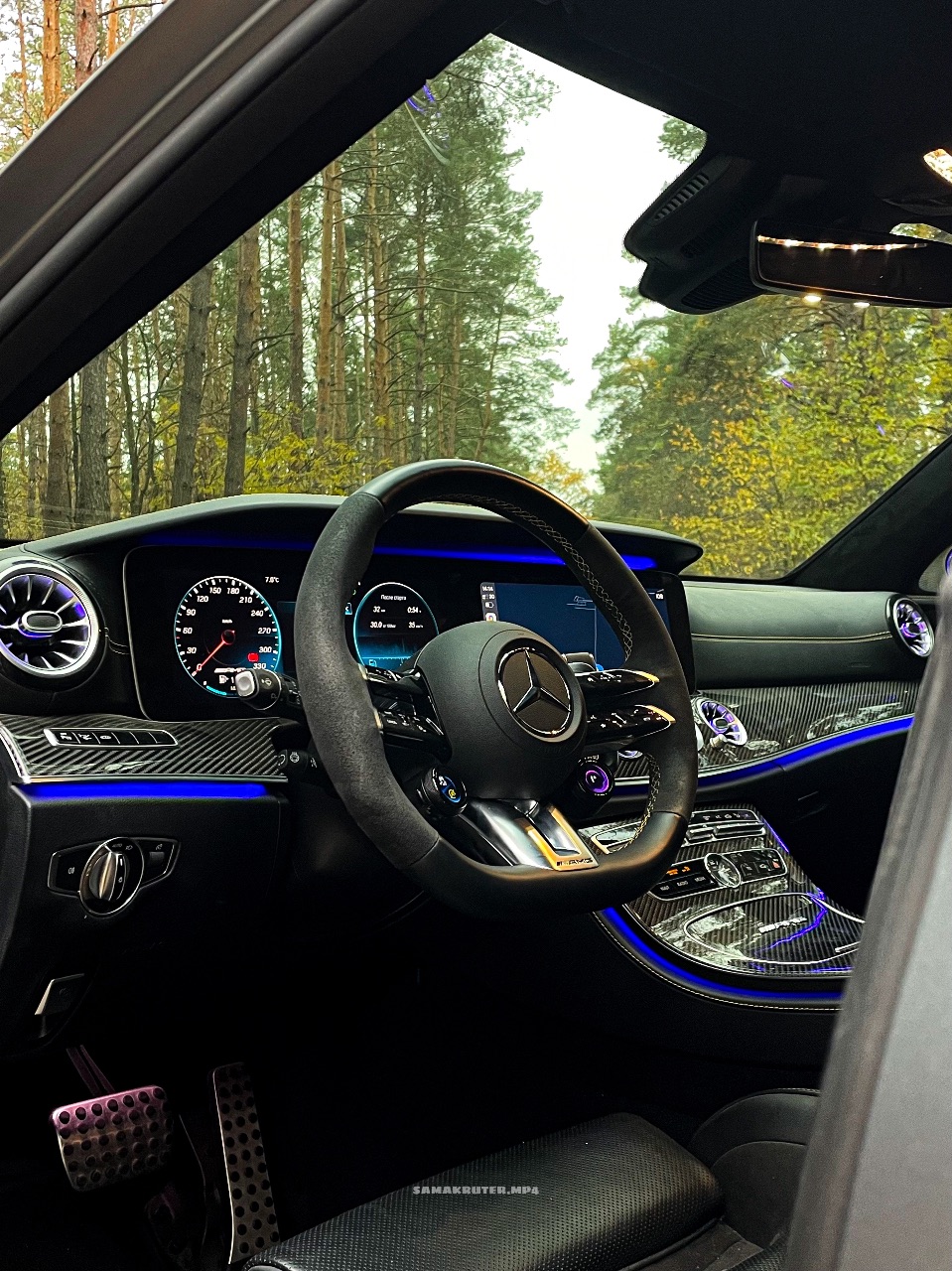 Mercedes-Benz E-Класс AMG - фото 10