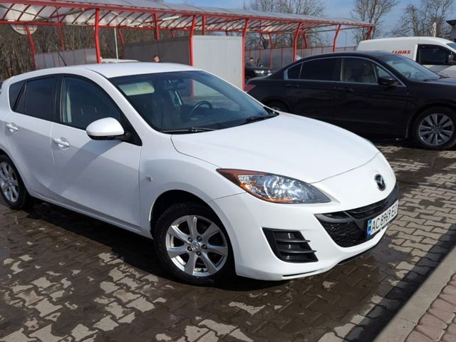 Mazda 3 - фото 2