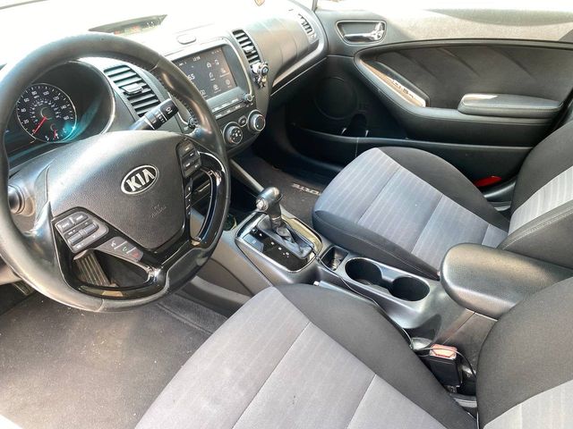 Kia Forte - зображення 5
