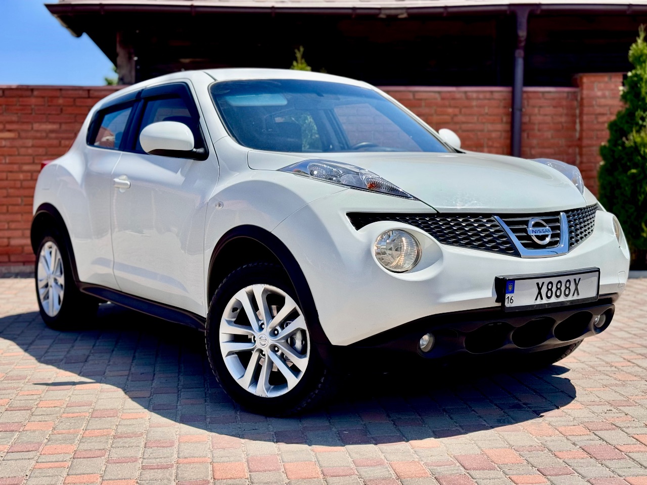 Nissan Juke - фото 1