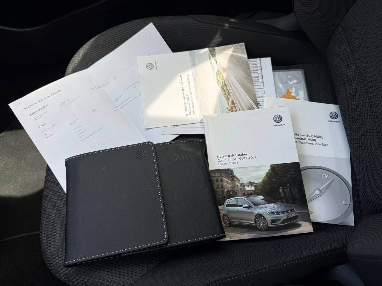 Volkswagen Golf - фото 8