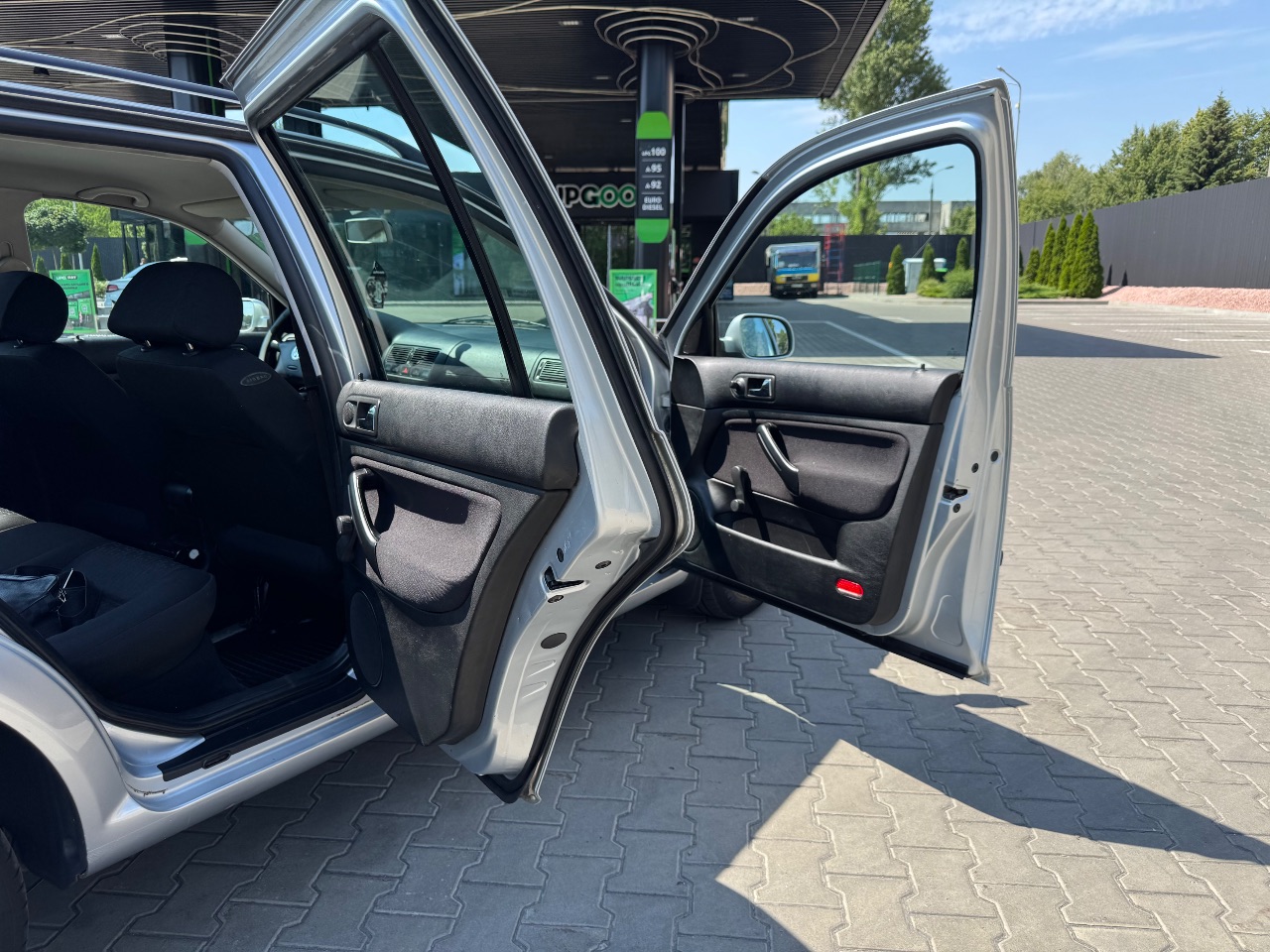 Volkswagen Golf - фото 11