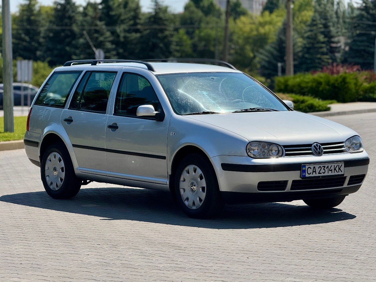 Volkswagen Golf - фото 3