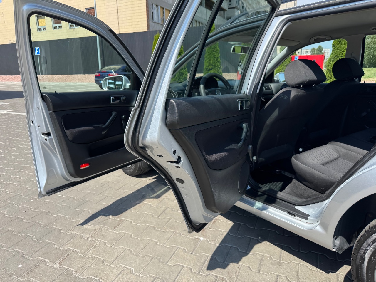 Volkswagen Golf - фото 10