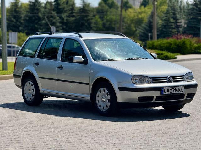 Volkswagen Golf - фото 3