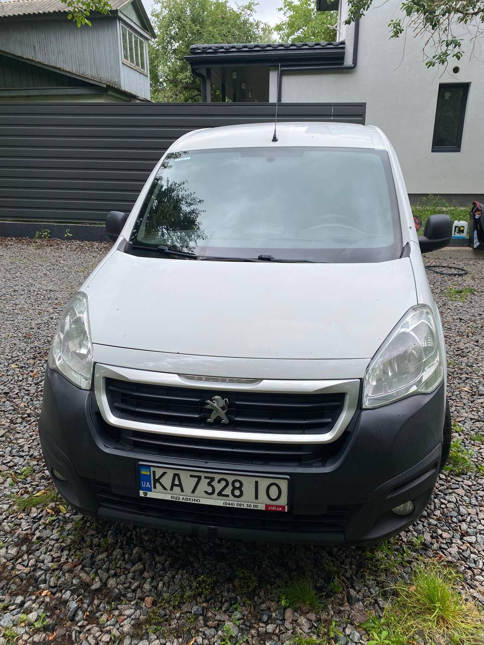 Peugeot Partner - фото 11