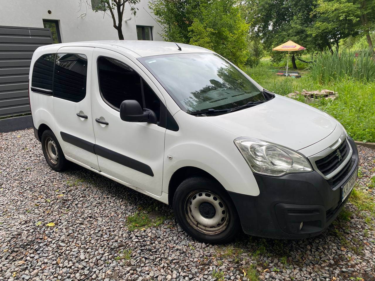 Peugeot Partner - фото 10