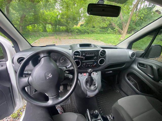 Peugeot Partner - фото 5