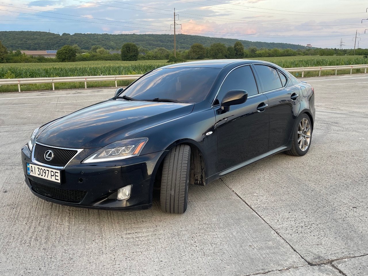 Lexus IS - фото 2