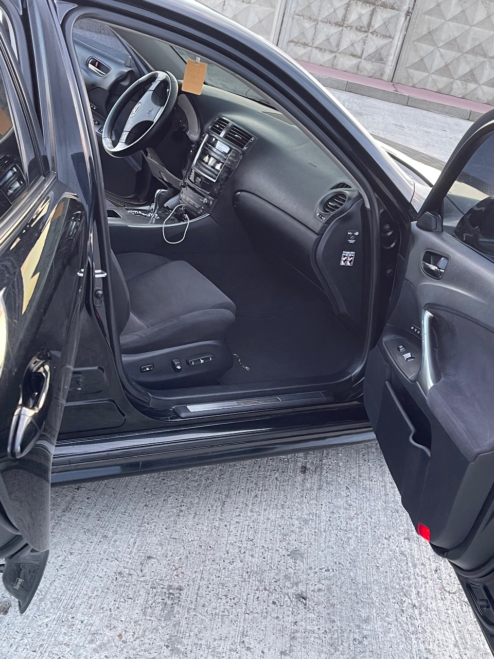 Lexus IS - фото 8