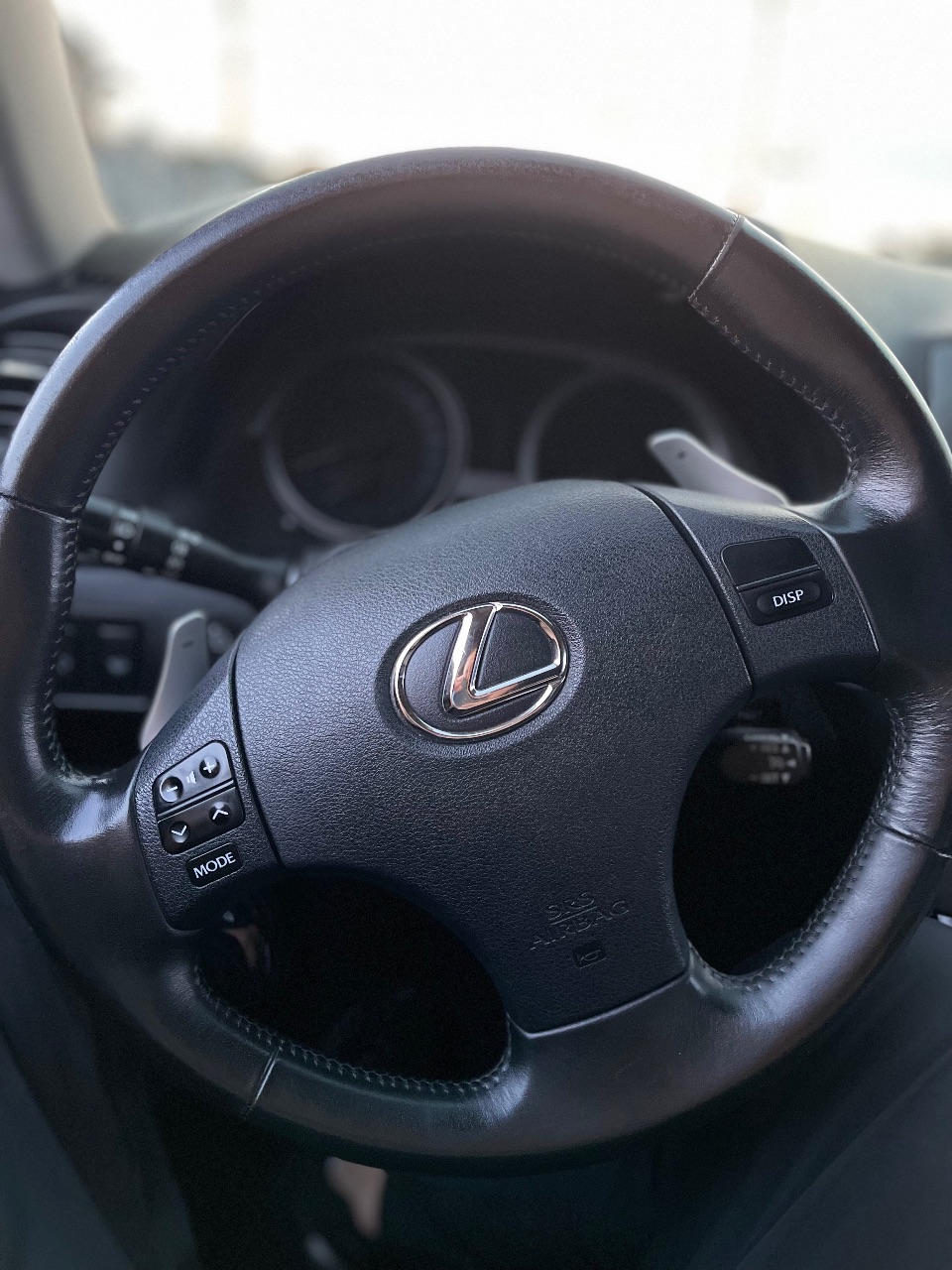 Lexus IS - фото 32