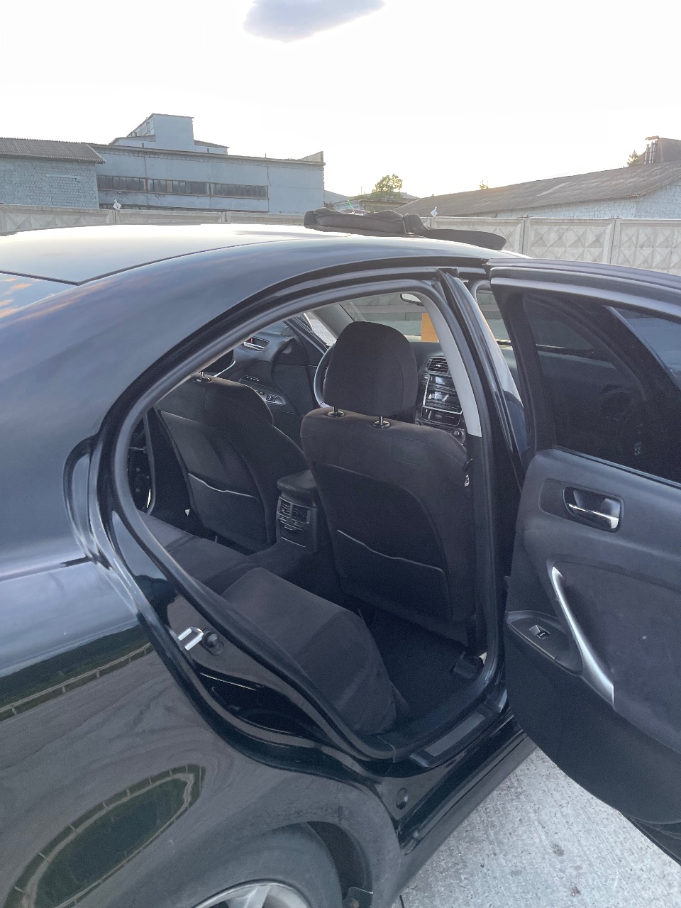 Lexus IS - фото 11