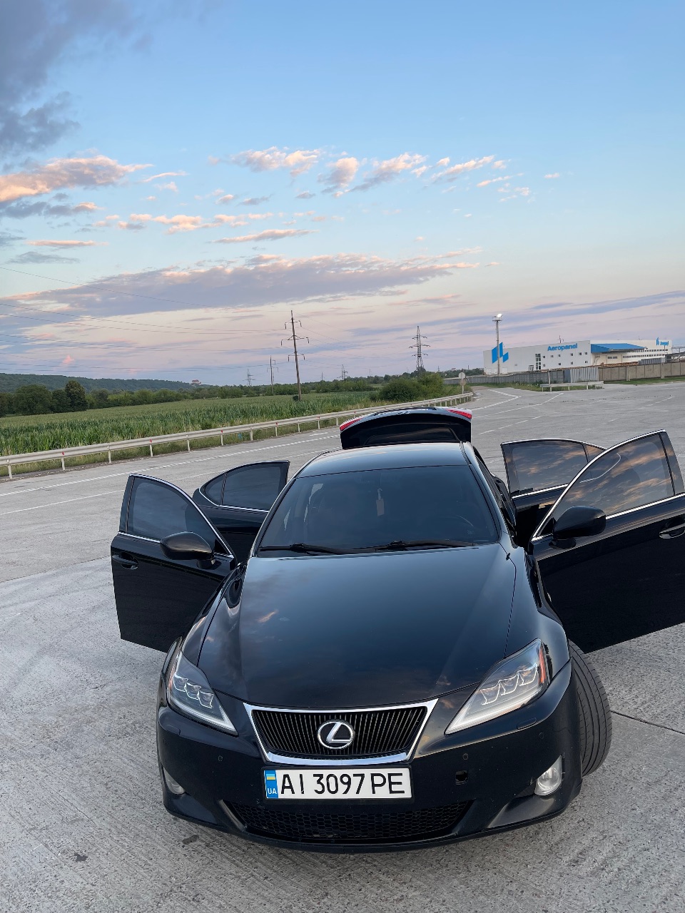 Lexus IS - фото 7