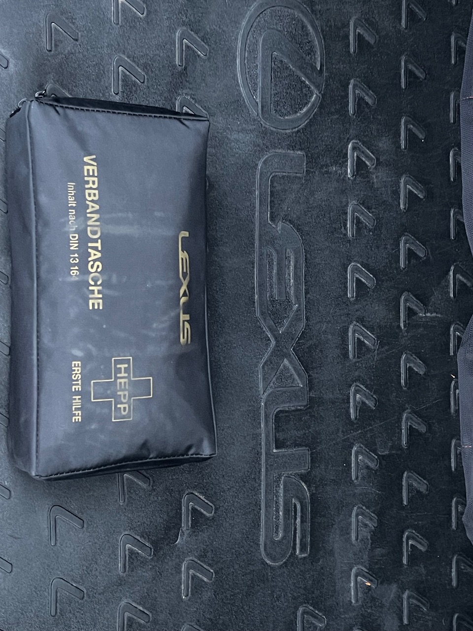 Lexus IS - фото 26