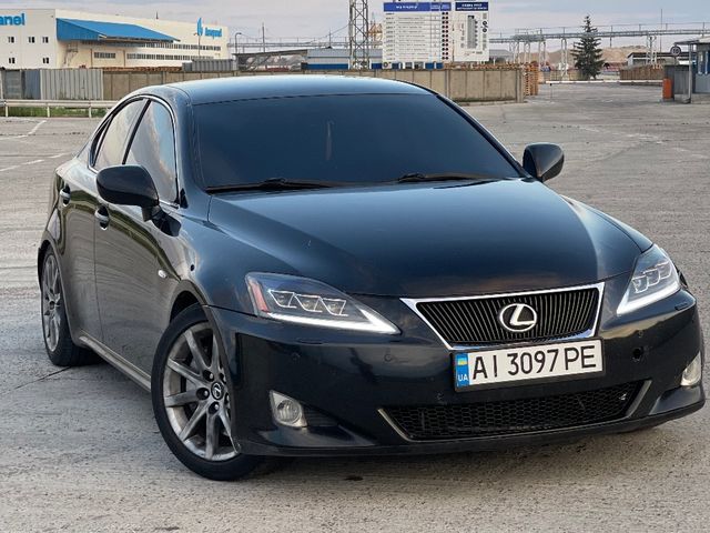 Lexus IS - зображення 1