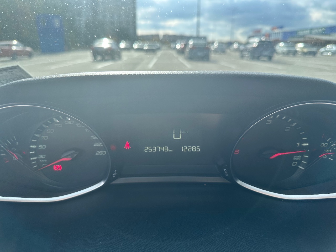 Peugeot 308 - фото 9