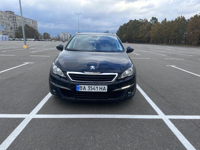 Peugeot 308 - фото 1