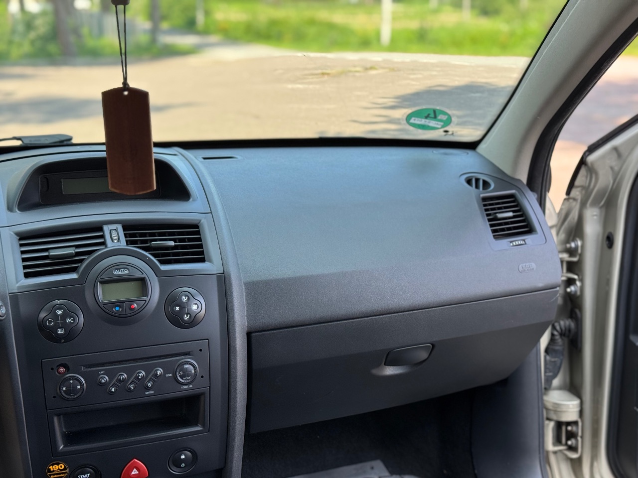 Renault Megane - фото 20