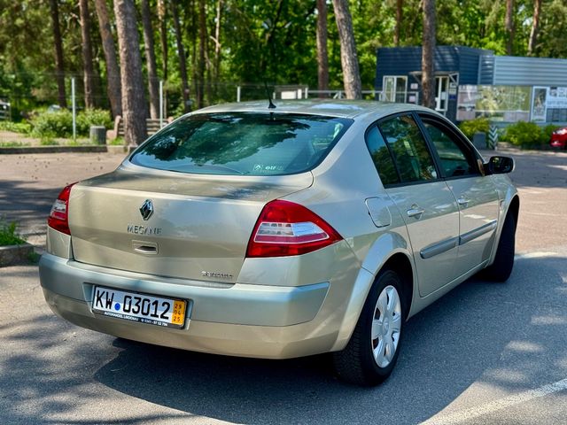 Renault Megane - фото 3