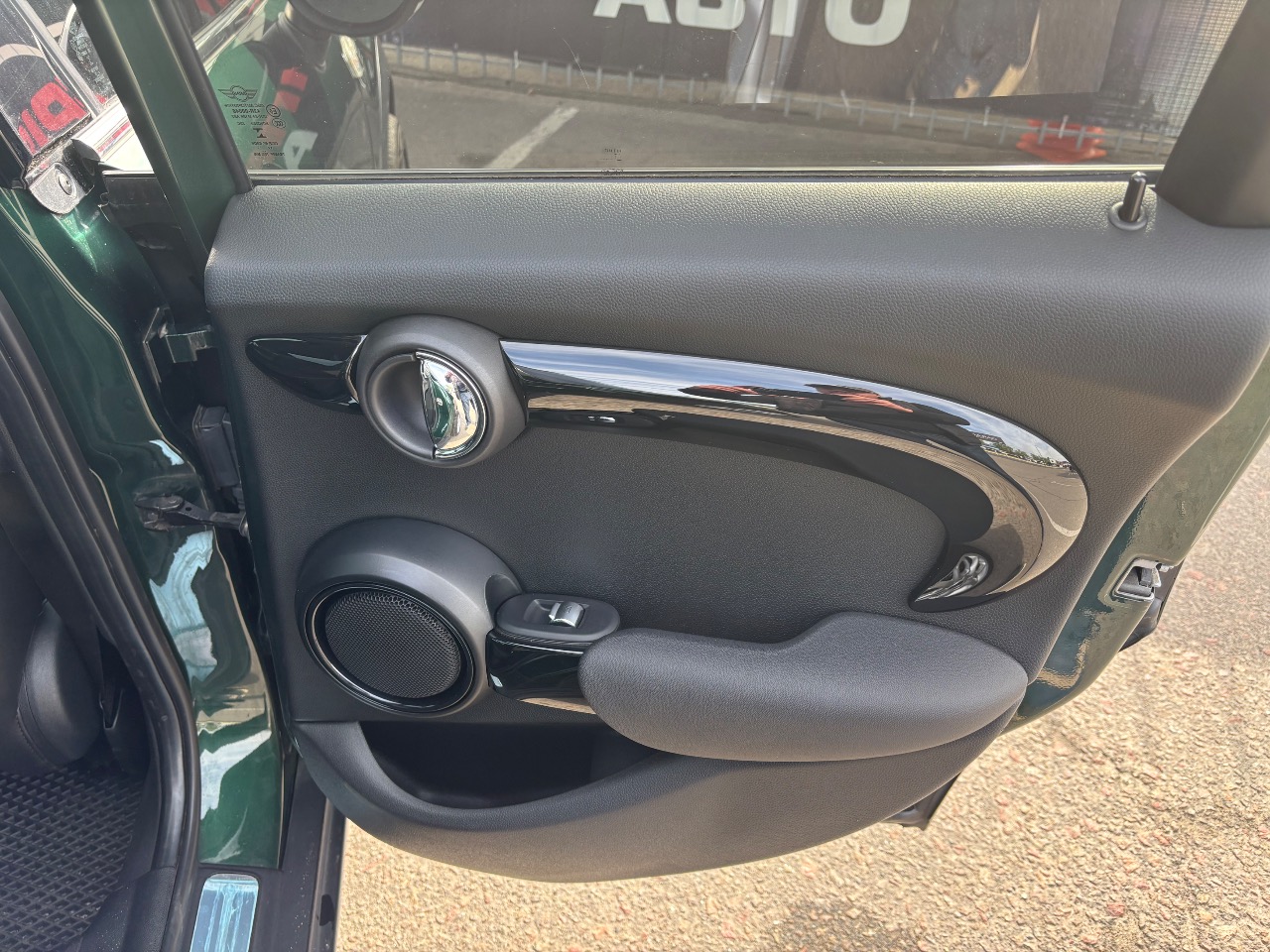 Mini Hatch - фото 17