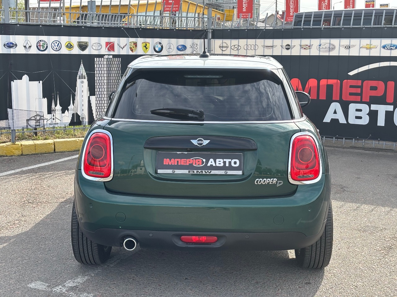 Mini Hatch - фото 5