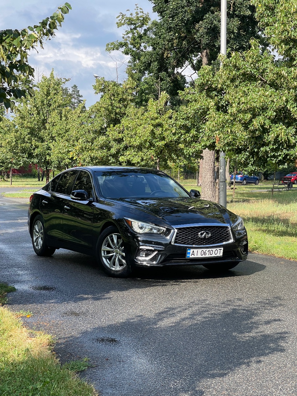 Infiniti Q50 - фото 1