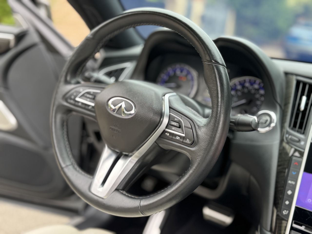 Infiniti Q60 - фото 32