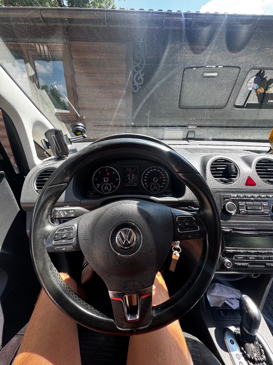 Volkswagen Caddy - фото 20