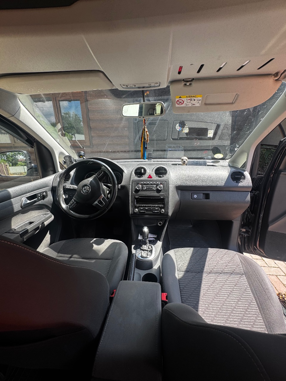 Volkswagen Caddy - фото 14