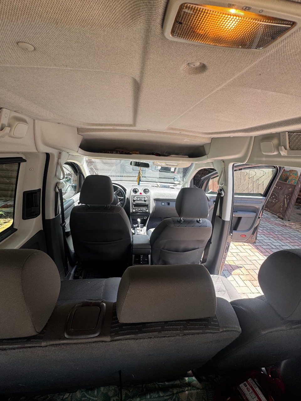 Volkswagen Caddy - фото 16