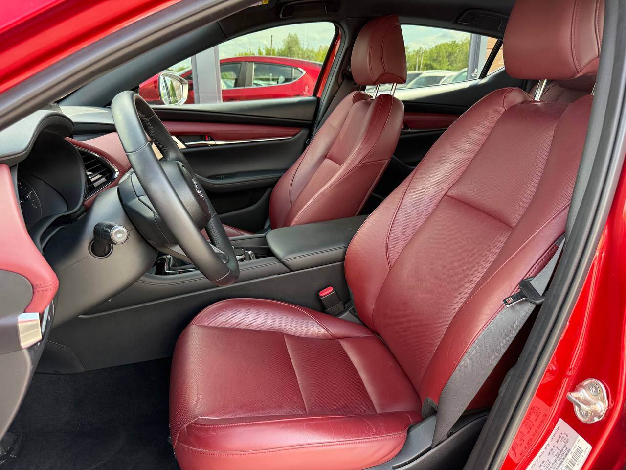 Mazda 3 - фото 34