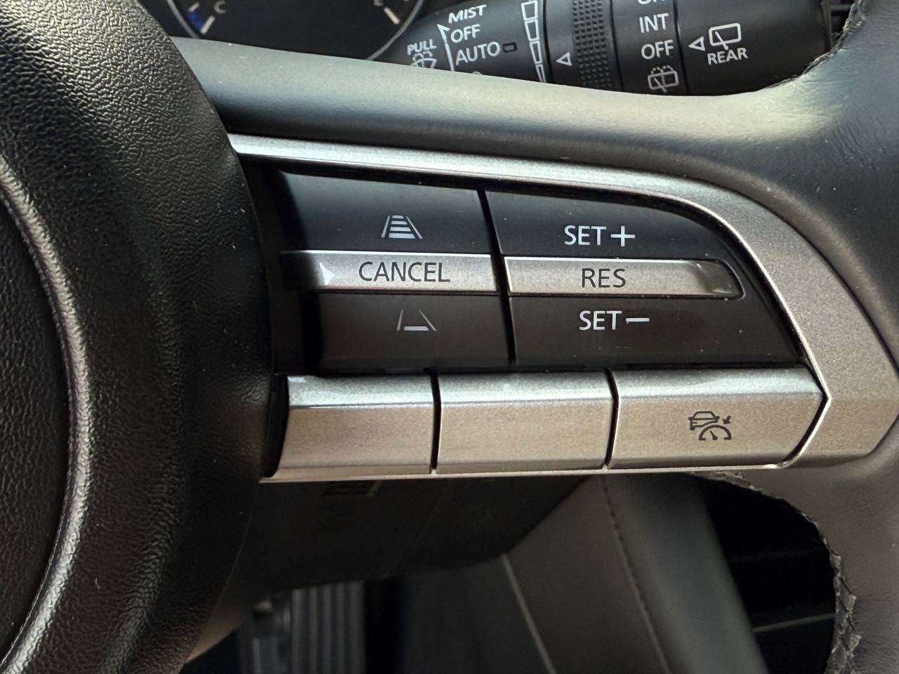 Mazda 3 - фото 38