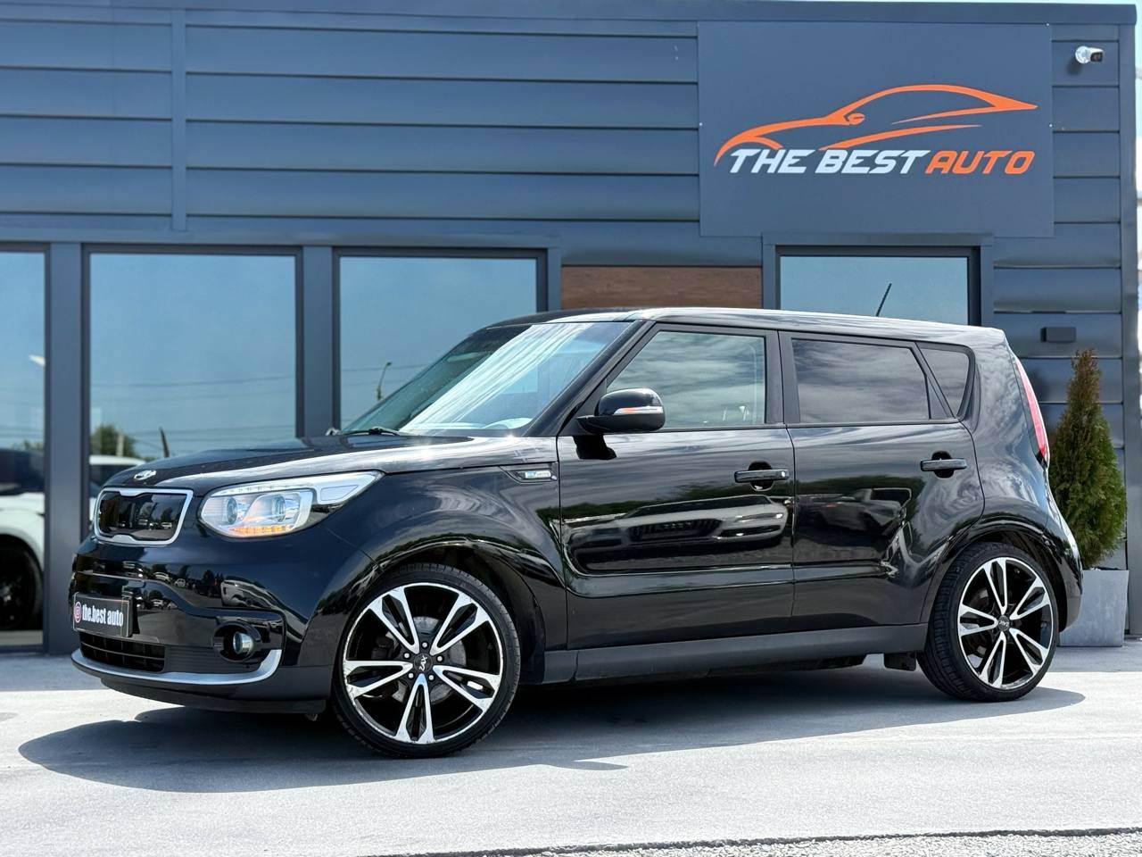 Kia Soul EV - фото 1