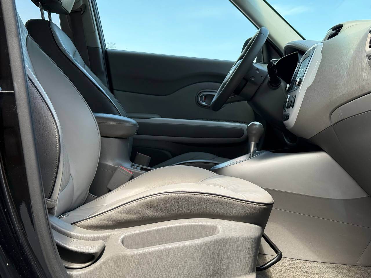 Kia Soul EV - фото 51