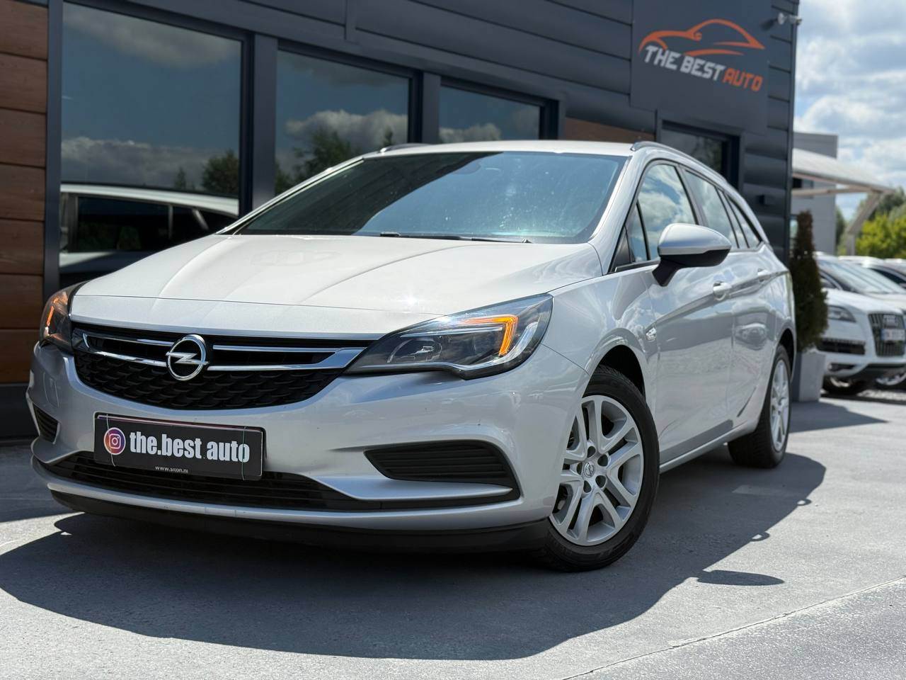 Opel Astra - фото 2