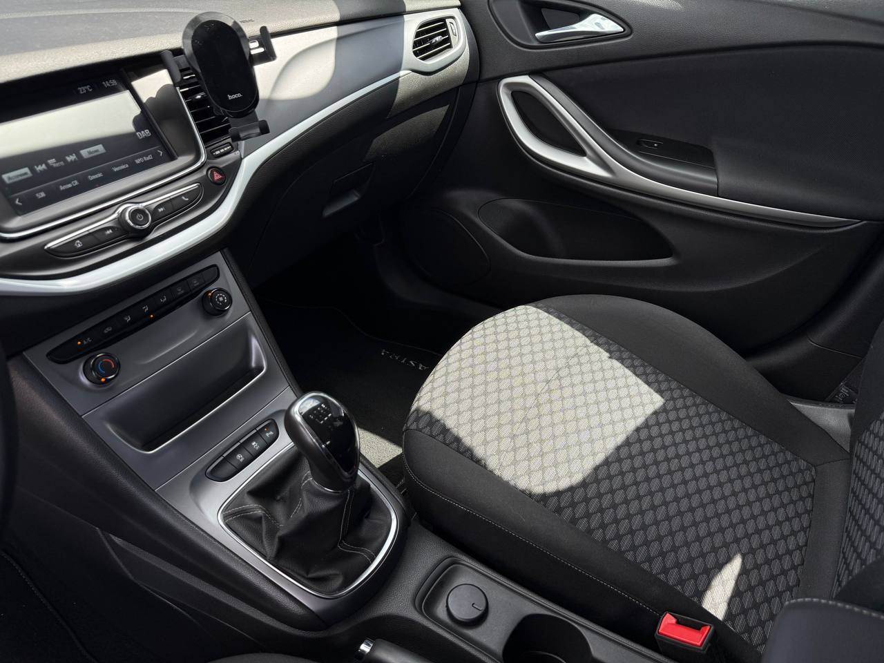 Opel Astra - фото 30