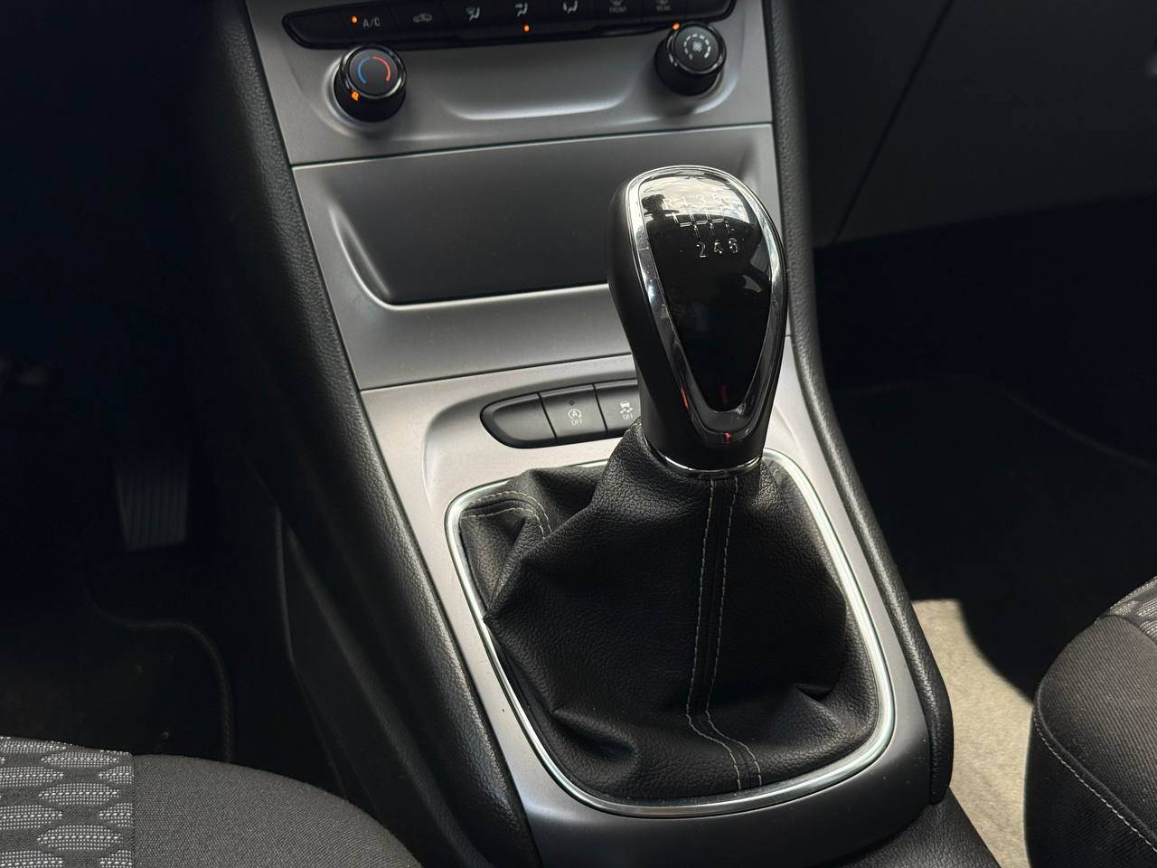 Opel Astra - фото 38