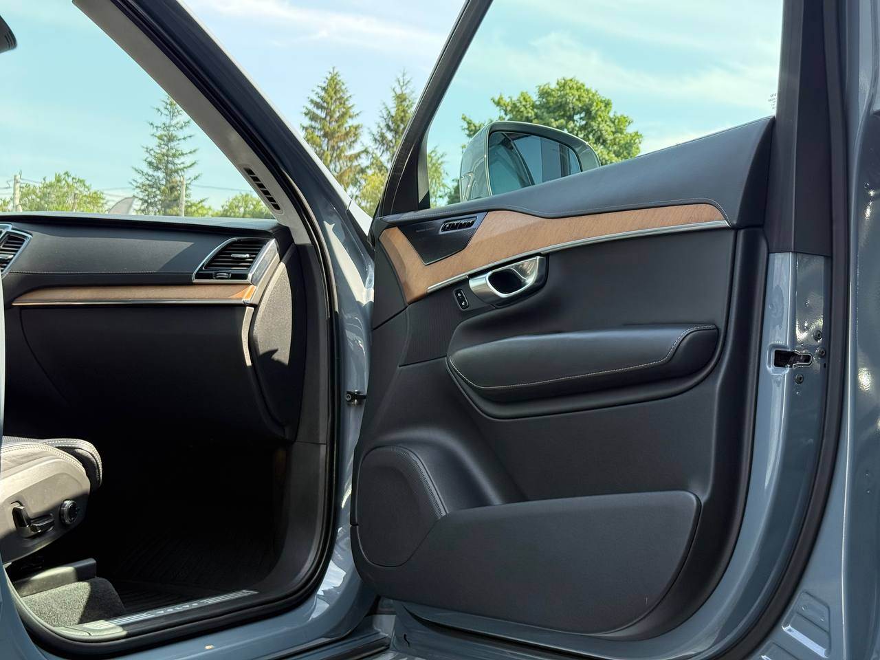 Volvo XC90 - фото 68