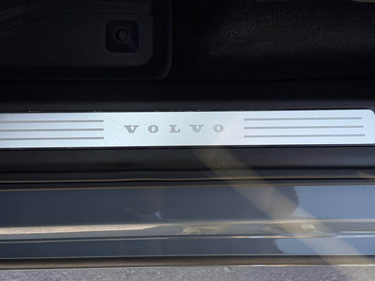 Volvo XC90 - фото 28