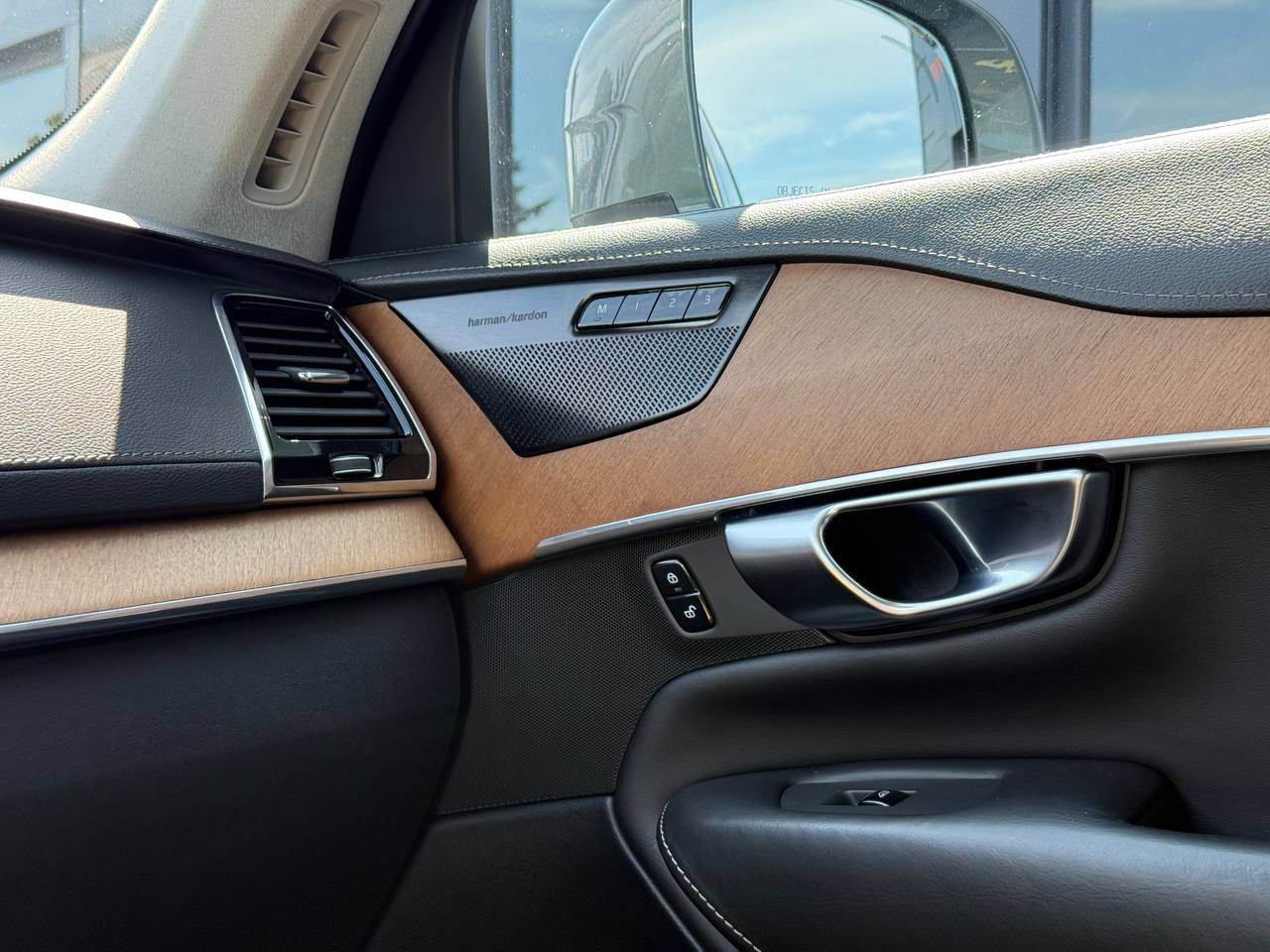 Volvo XC90 - фото 45