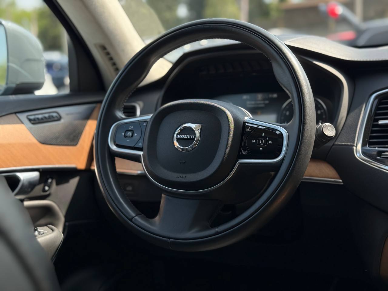 Volvo XC90 - фото 57