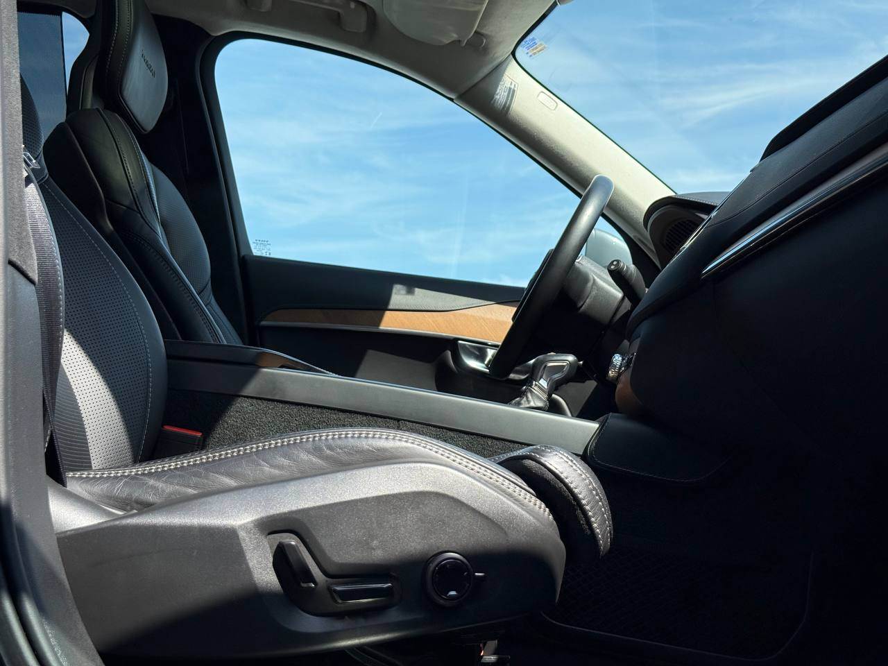 Volvo XC90 - фото 73