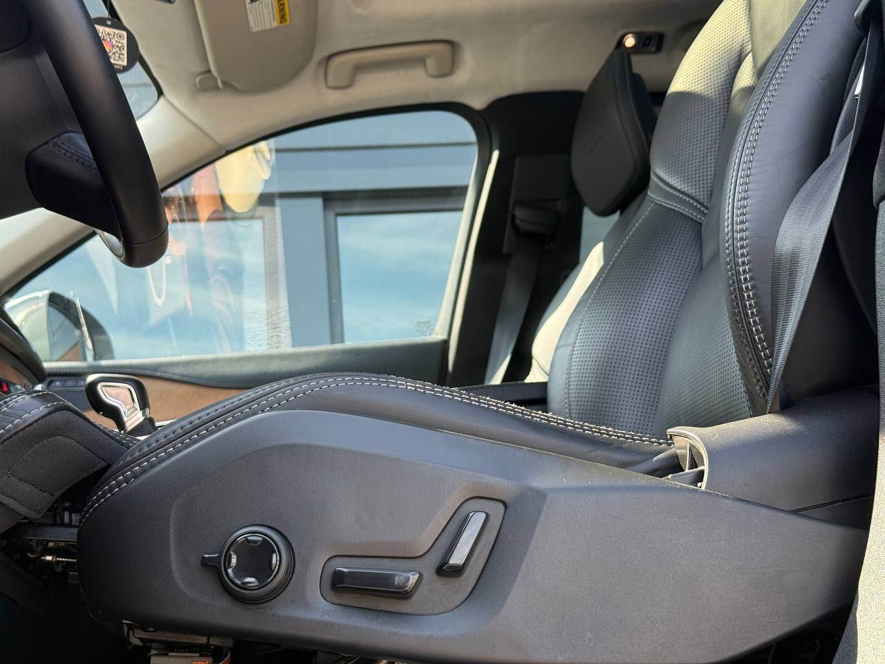 Volvo XC90 - фото 30