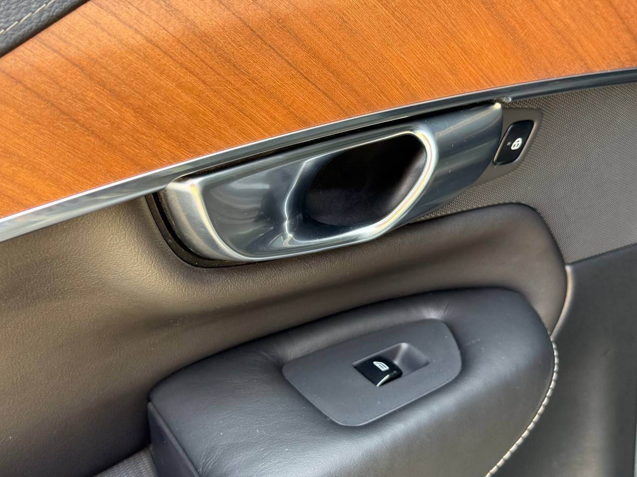 Volvo XC90 - фото 50