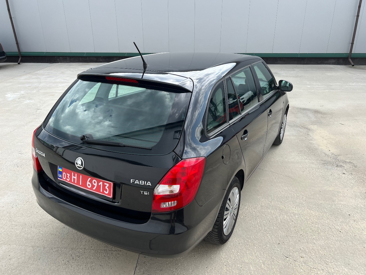 Skoda Fabia - фото 12
